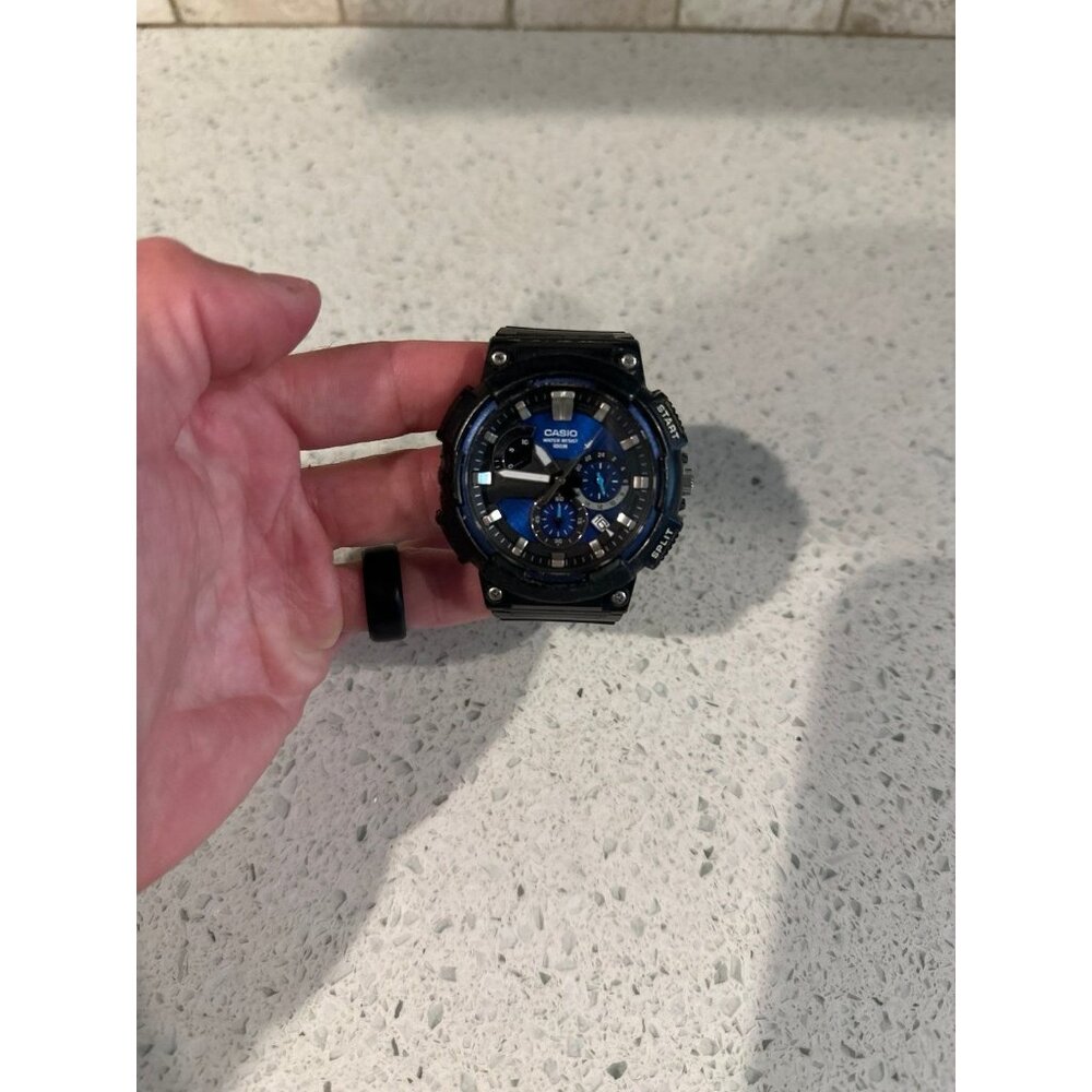 Casio MCW200H-2AV, Men's Chronograph Watch